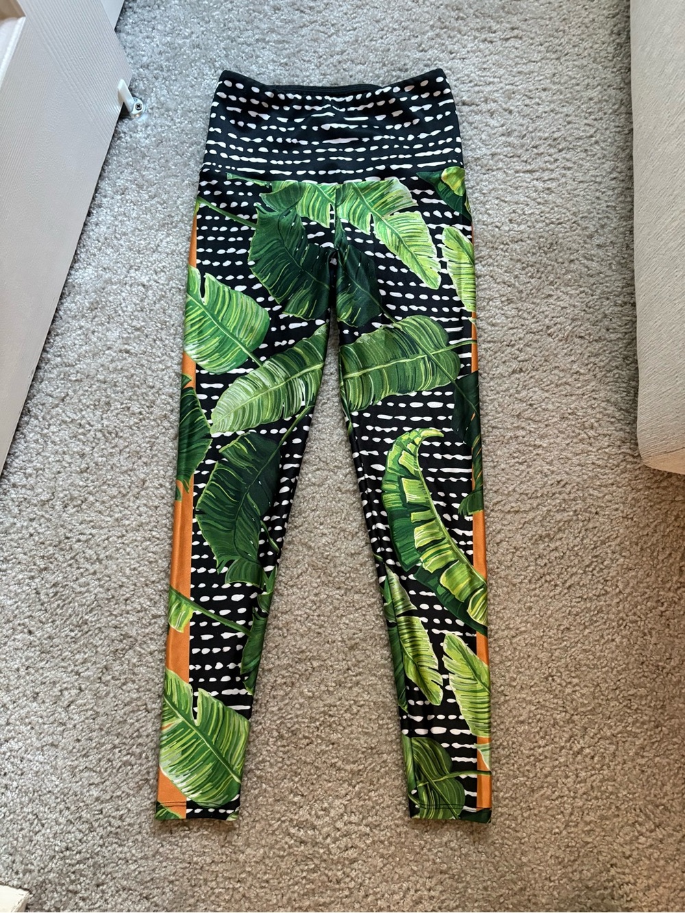 Goldsheep Green Palm-Print Leggings